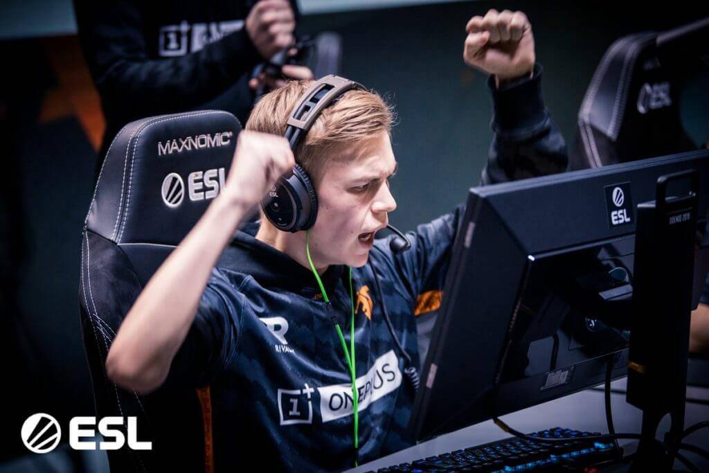 Brollan 2024’e kadar fnatic’de